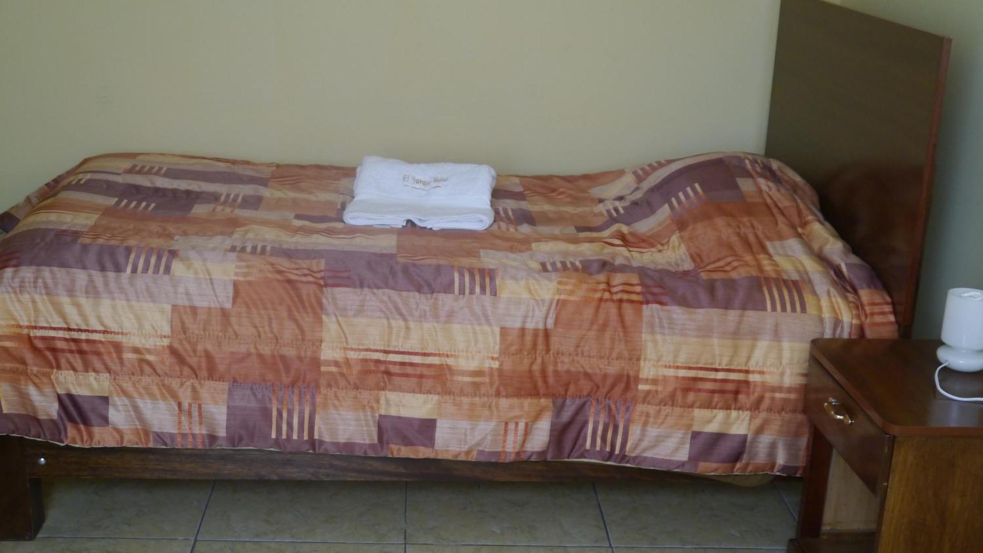 אנדהוואיילאס El Parque Hotel מראה חיצוני תמונה