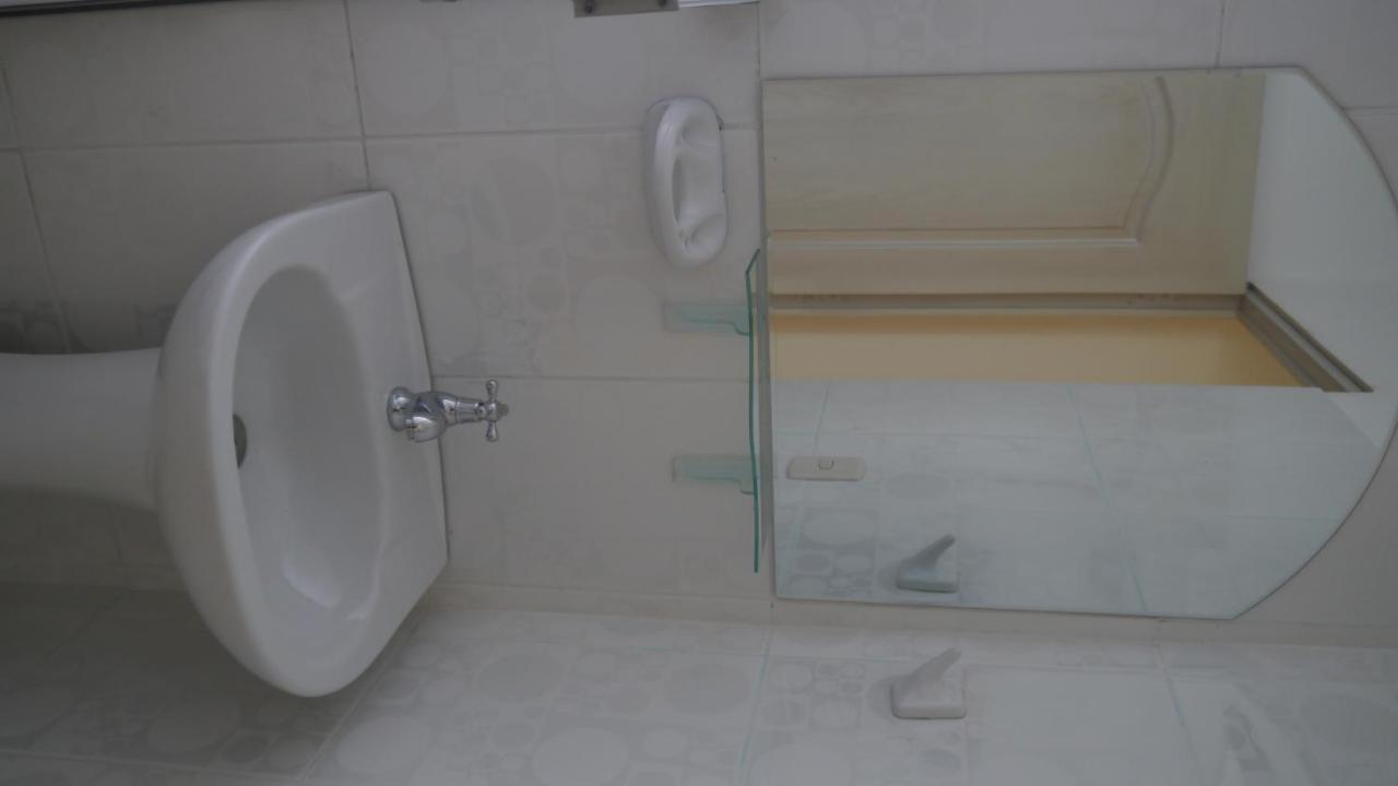 אנדהוואיילאס El Parque Hotel מראה חיצוני תמונה