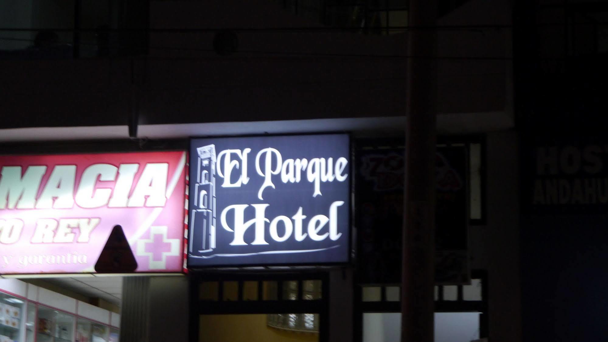 אנדהוואיילאס El Parque Hotel מראה חיצוני תמונה